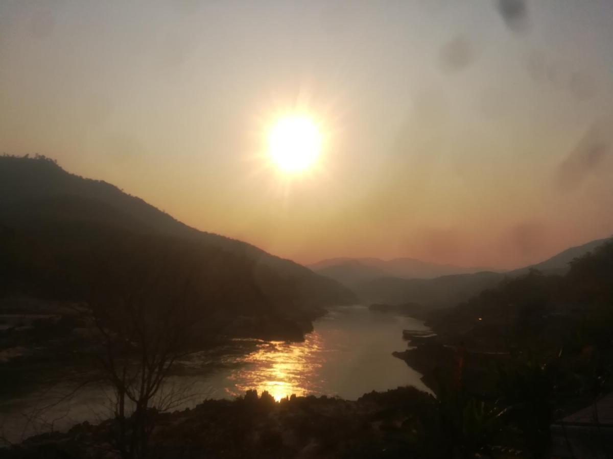 Mekong Backpackers Pakbeng Apartment Ngoại thất bức ảnh