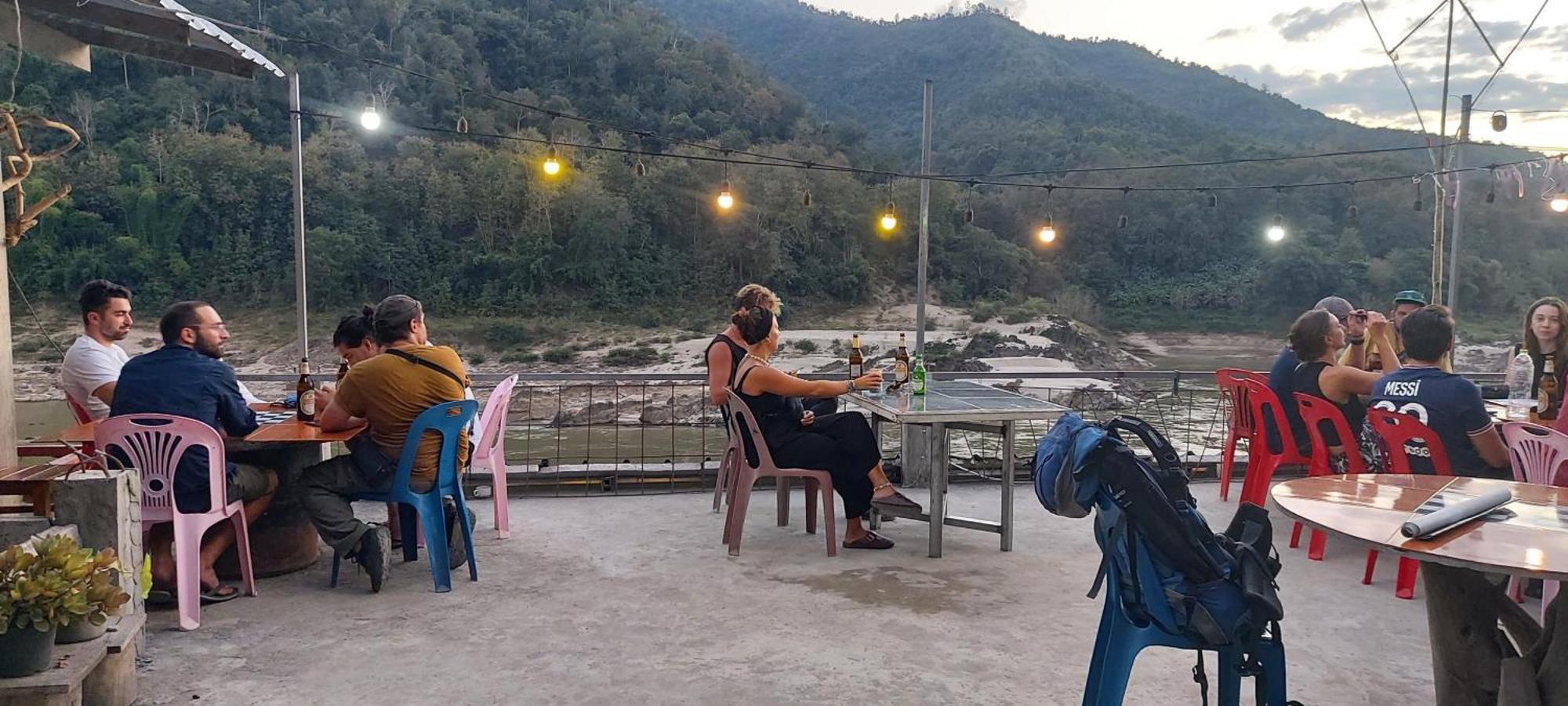 Mekong Backpackers Pakbeng Apartment Ngoại thất bức ảnh