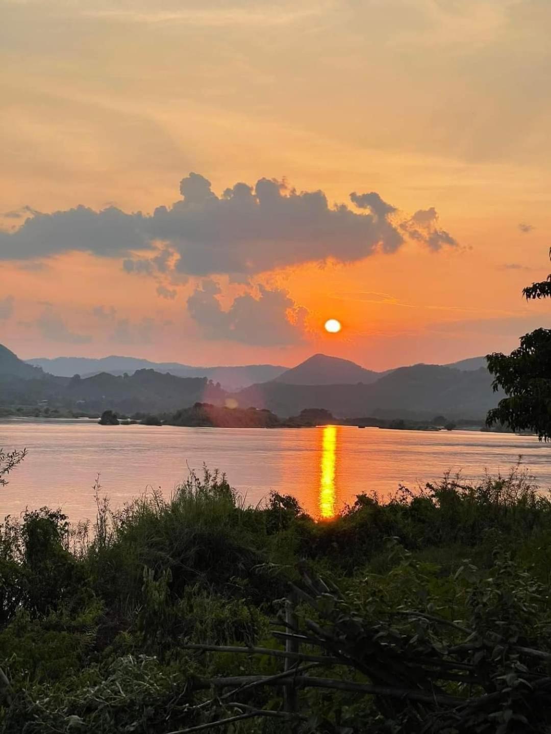 Mekong Backpackers Pakbeng Apartment Ngoại thất bức ảnh