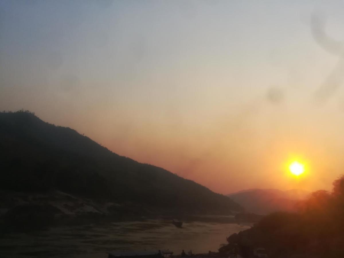Mekong Backpackers Pakbeng Apartment Ngoại thất bức ảnh